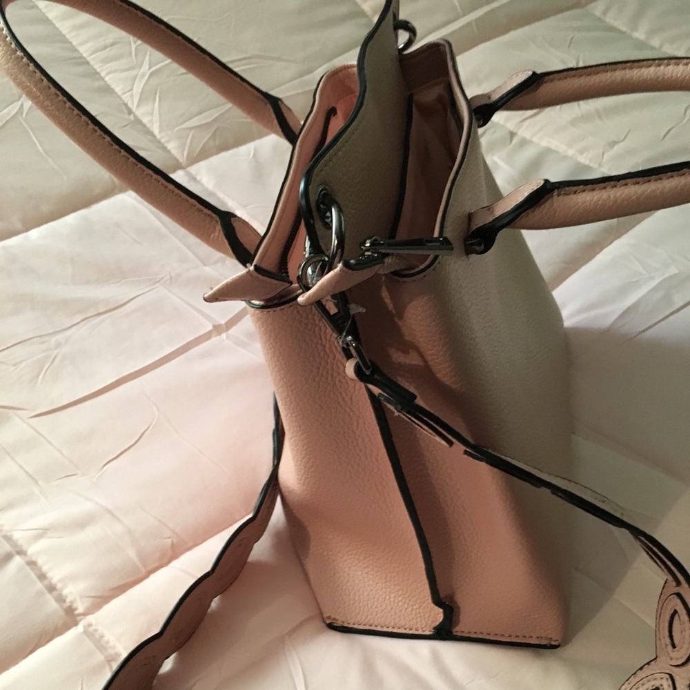 Purse - Picture 4 of 8